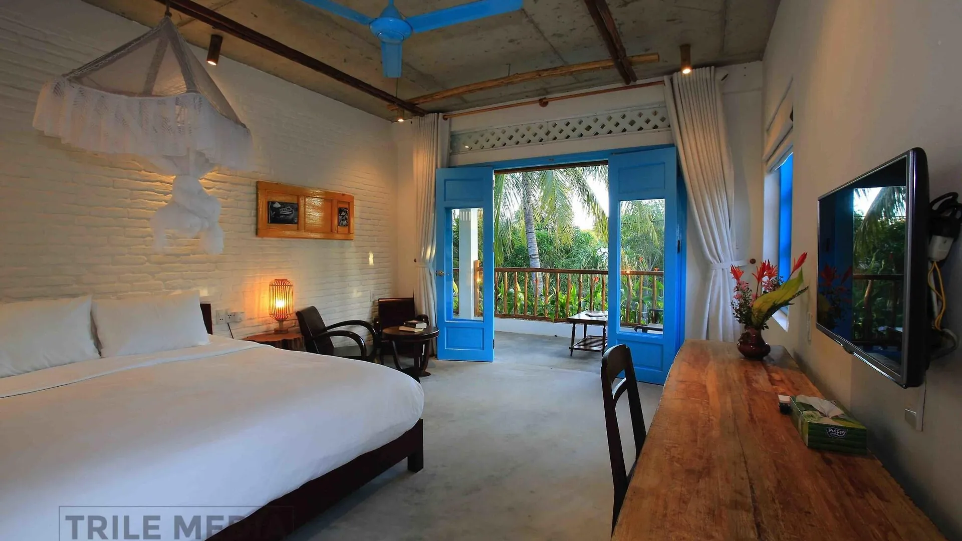 Hotel Life Beach Villa Hoi An