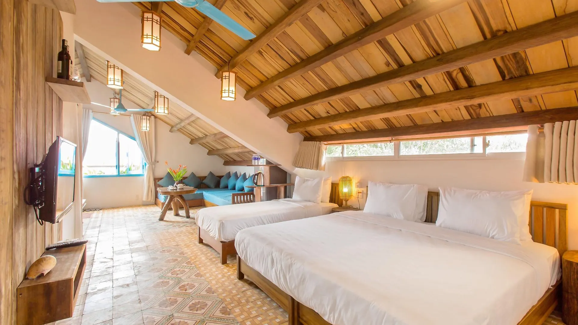 Life Beach Villa Hội An Vietnam