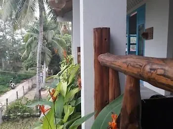 Hotel Life Beach Villa Hội An